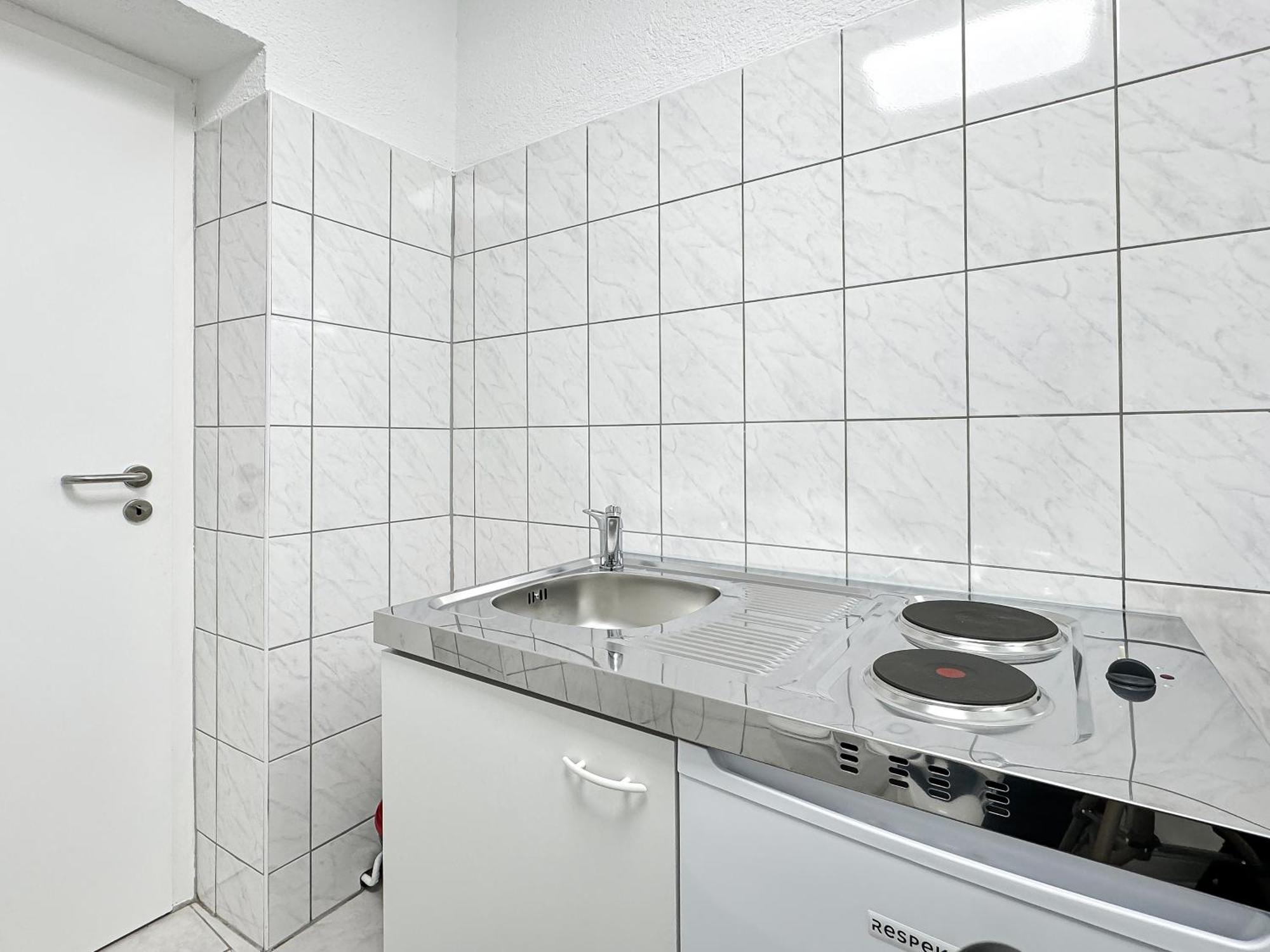 2 Zimmer Apartment Fuer 6 P, 15 Min Zum Flughafen Esslingen am Neckar ภายนอก รูปภาพ