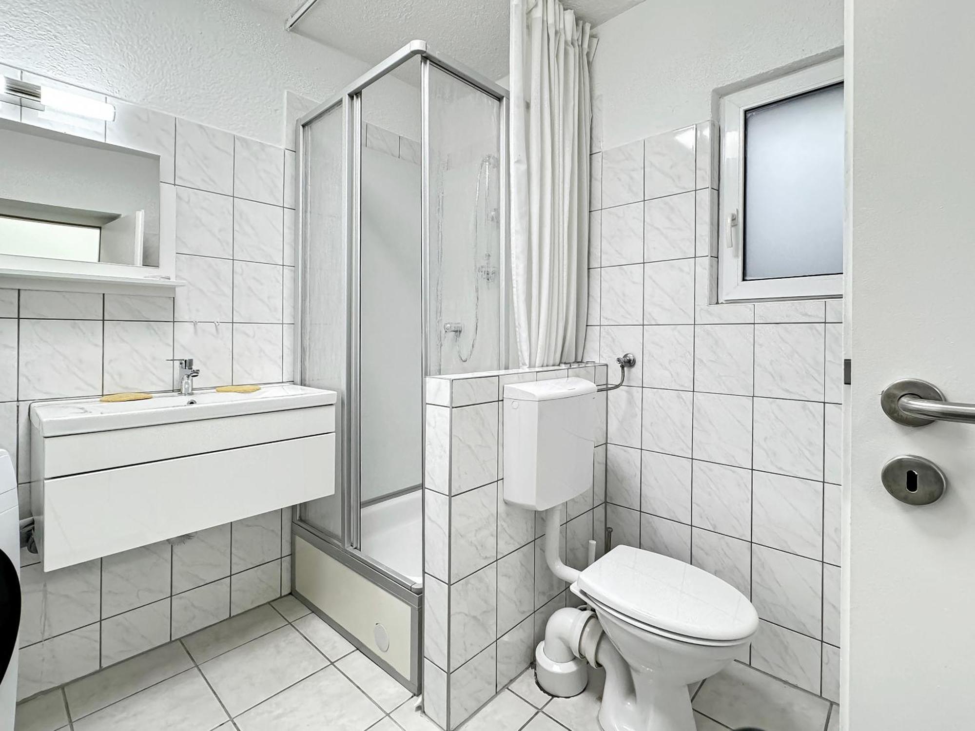 2 Zimmer Apartment Fuer 6 P, 15 Min Zum Flughafen Esslingen am Neckar ภายนอก รูปภาพ