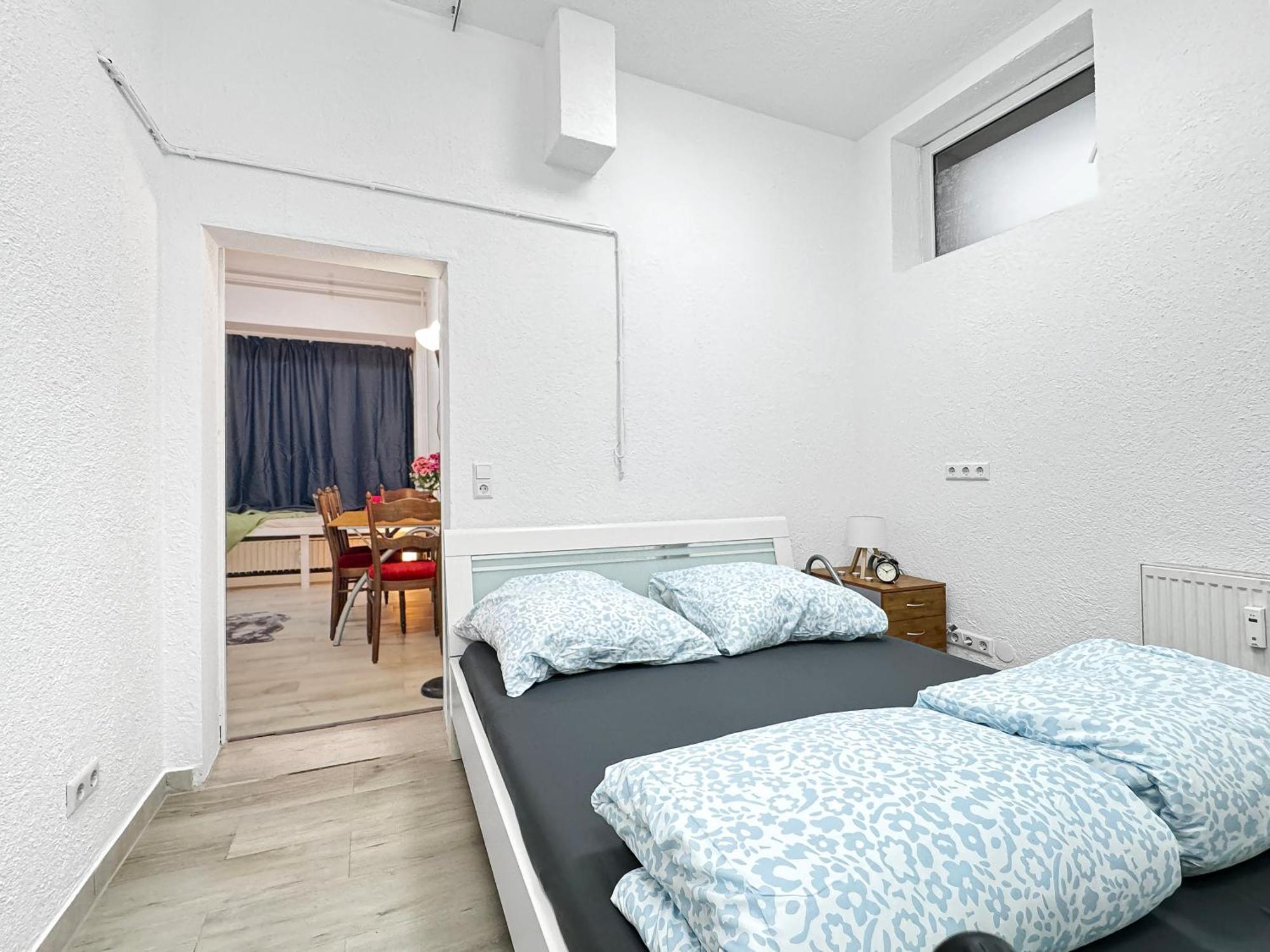 2 Zimmer Apartment Fuer 6 P, 15 Min Zum Flughafen Esslingen am Neckar ภายนอก รูปภาพ